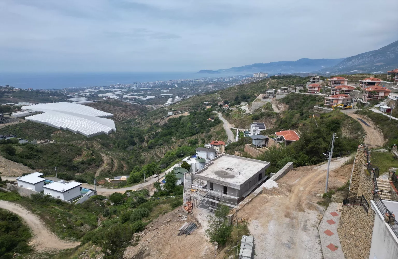 Detached villa with sea view for sale in Alanya-Kargicak.