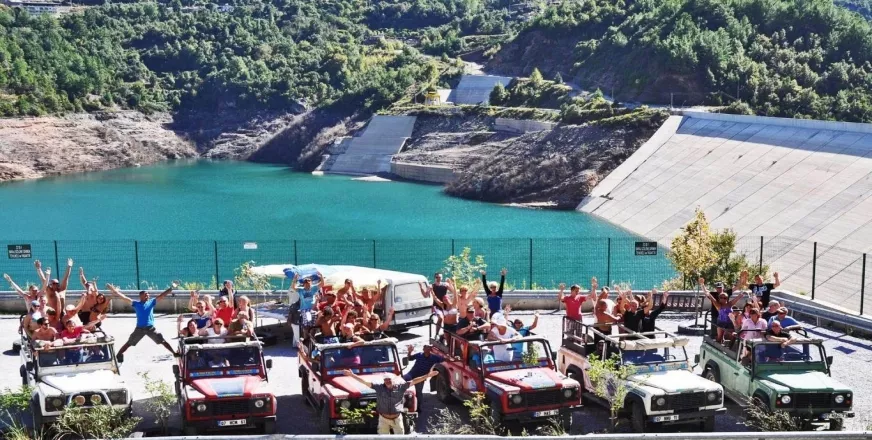 Alanya’da Heyecan Dolu Jeep Safari Macerası