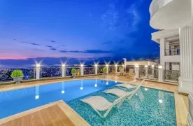 5+2 villa Nehirsu 6 te koop in Alanya Kargıcak, zeezicht