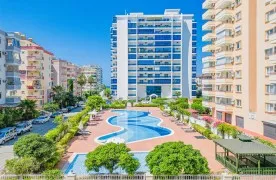 Gemeubileerd 1+1 Appartement 150 m² van het Strand Alanya Mahmutlar