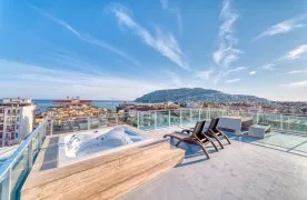 2+1 Gemeubileerd Appartement in stadscentrum van Alanya - 150 m² van Strand