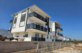 Ruim 2+1 Appartement met Groot balkons in Döşemealtı
