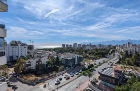 Ruim 3+1 zeezicht Appartement in Antalya Lara