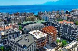 Modern 2+1 Appartement in Centraal Antalya, 500 m² to Zee