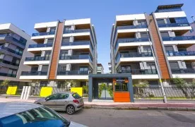 Centrally gelegen 2+1 Appartement met Zwembad, Muratpaşa Antalya