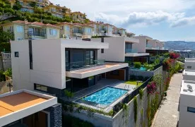 te koop - Luxe zeezicht 3+1 villa in Kargicak, Alanya