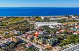 Modern 3+1 Triplex Twin villa in Alanya met Schitterend uitzichten