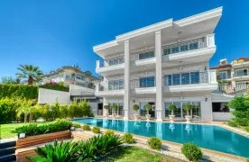 5+1 Vrijstaand triplex villa met zeezicht in Tepe Alanya