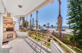 te koop Ruim 3+1 Appartement met zeezicht in Alanya Mahmutlar