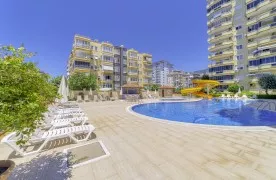 te koop 2+1 South-Facing Appartement in Mahmutlar, Alanya