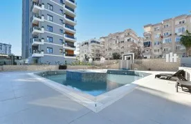 een Nieuw 1+1 Appartement 600 m² van het Strand in Mahmutlar, Alanya
