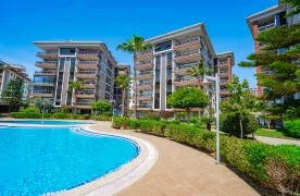 Ruim 6+1 Duplexappartement te koop in Çıplaklı, Alanya