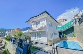 2+1 Vrijstaande villa te koop – zeezicht – Bektaş, Alanya
