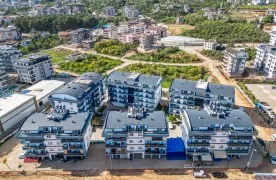 2 kamers Gemeubileerd Appartement met Zwembad te koop in Alanya Oba