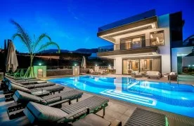Luxe 3+2 Gemeubileerd villa te koop in Alanya Kargicak