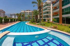 Gemeubileerd 2+1 Appartement met zeezicht te koop in Alanya
