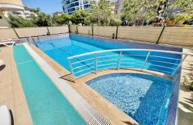 Gemeubileerd 1+1 Appartement te koop in Mahmutlar, Alanya