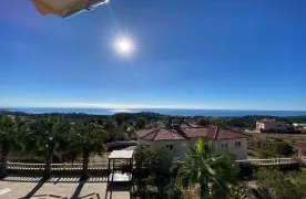 Gemeubileerd 4+3 villa te koop in Alanya Incekum – zeezicht