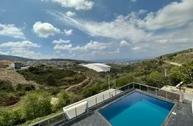Gemeubileerd triplex villa te koop in Alanya Kargicak