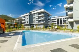 3+1 Appartement te koop in Alanya Oba met Zwembad en Fitness