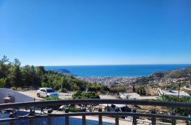Triplex 5+2 villa te koop in Alanya Bektaş