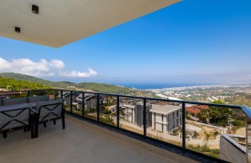 Luxe Zee-uitzicht villa te koop in Alanya Kargıcak