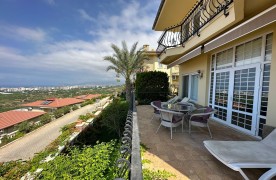 5 kamer Gemeubileerd villa te koop in Kargicak, Alanya