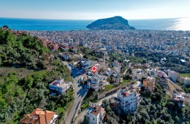 Gemeubileerd 3+1 Appartement Verkoop in Alanya met Zee en Castle uitzichten