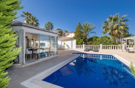 Luxe 3+1 zeezicht villa te koop in Alanya Kargıcak