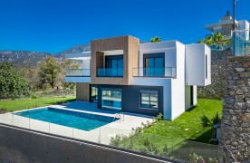 4+1 villa te koop met zeezicht in Kargıcak Alanya