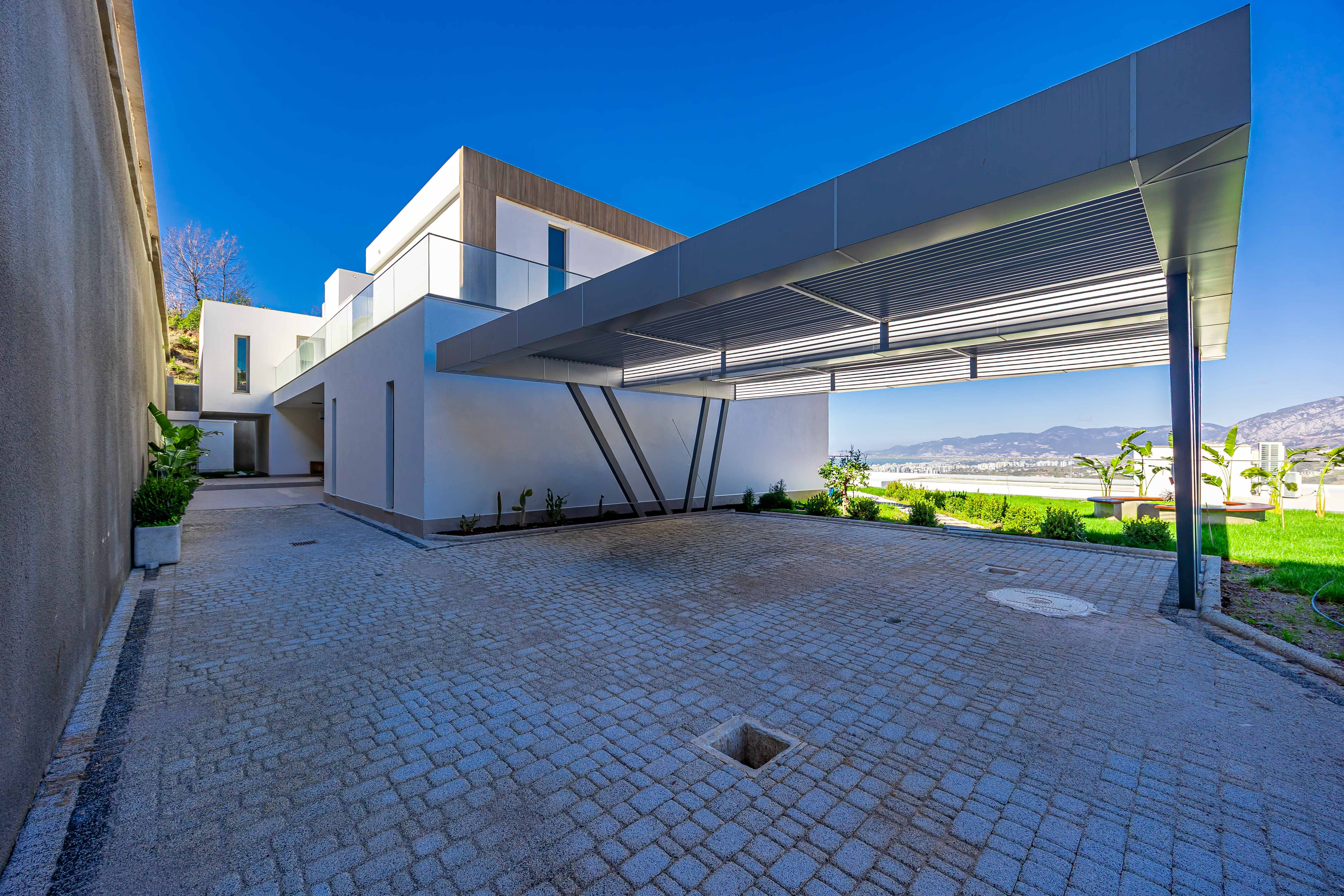 Luxury Villa for Sale in Kargıcak Alanya with Sea View