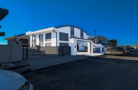 3+1 Vrijstaande villa in Ermenek Antalya 240 m²